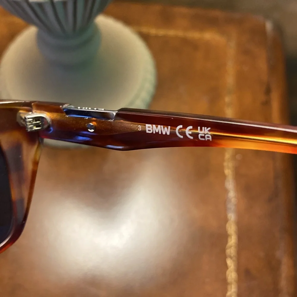 BMW New “tortoise” and bluish lens Sporty Sunglasses